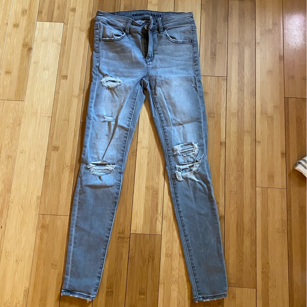 American eagle, ripped skinny jeans, grey
